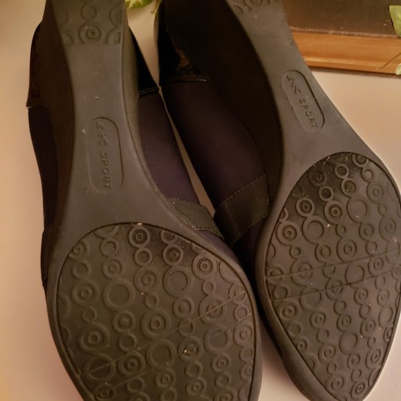 Anne Klein Sport Black Fabric & Patent Casual Dressy Shoes Size 9 1/2M - Picture 7 of 9